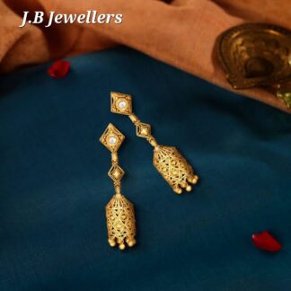 Intricate 22 Karat Yellow Gold Rhomboid Jhumkas