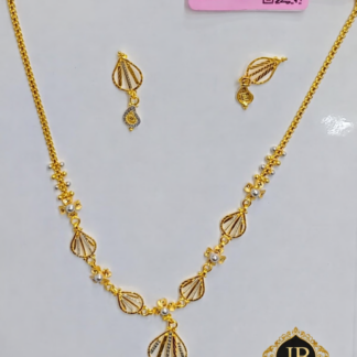 Elegant Gold Zewar Set with Pearl Accents