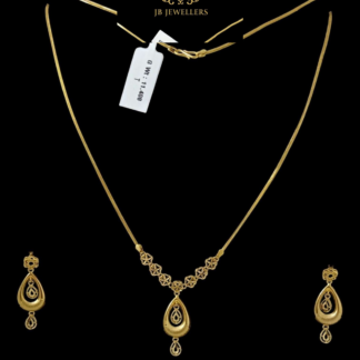 Classic Gold Teardrop Pendant Necklace Set with Earrings
